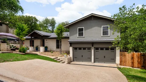 $979,000 | 8718 Tallwood Drive, Austin, TX 78759