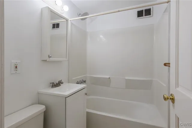 $1,150,000 | 101 Comstock Avenue, Syracuse, NY 13210