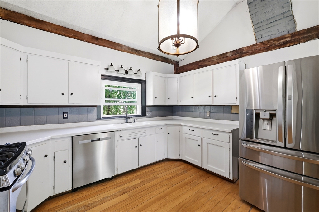 1572 Main Road Granville, MA 01034 - Photo 8 of 35 Gallery Image 8