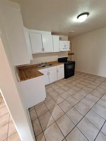 $895 | 152 Rosalie Drive, Avondale, LA 70094