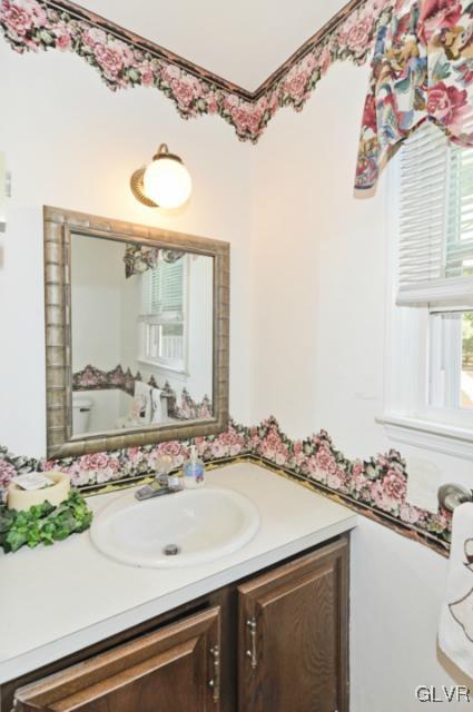 3236 Margate Road Bethlehem, PA 18020 - Photo 11 of 24 1st Fl. Powder Rm