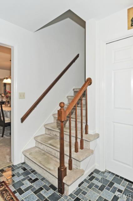 3236 Margate Road Bethlehem, PA 18020 - Photo 5 of 24 Gallery Image 5