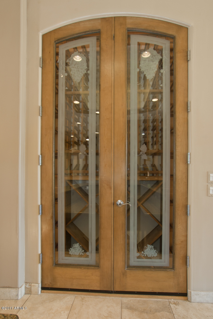 8273 North Coconino Road Paradise Valley, AZ 85253 - Photo 16 of 47 Temperature Controlled Wine Store