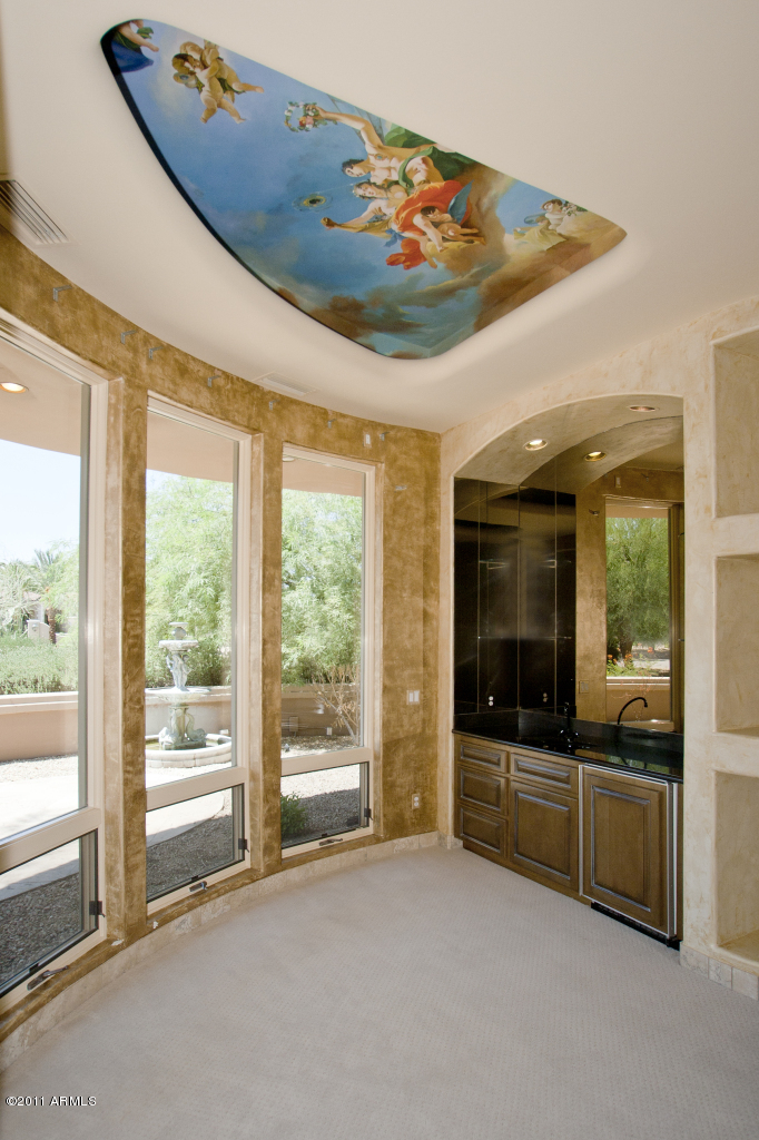 8273 North Coconino Road Paradise Valley, AZ 85253 - Photo 24 of 47 Master Bedroom Sitting Nook
