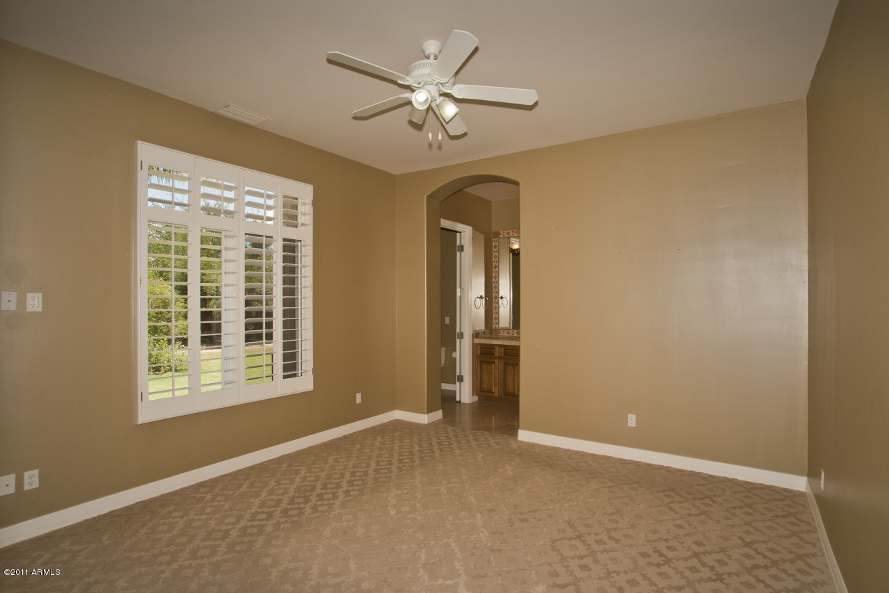 8273 North Coconino Road Paradise Valley, AZ 85253 - Photo 29 of 47 Bedroom