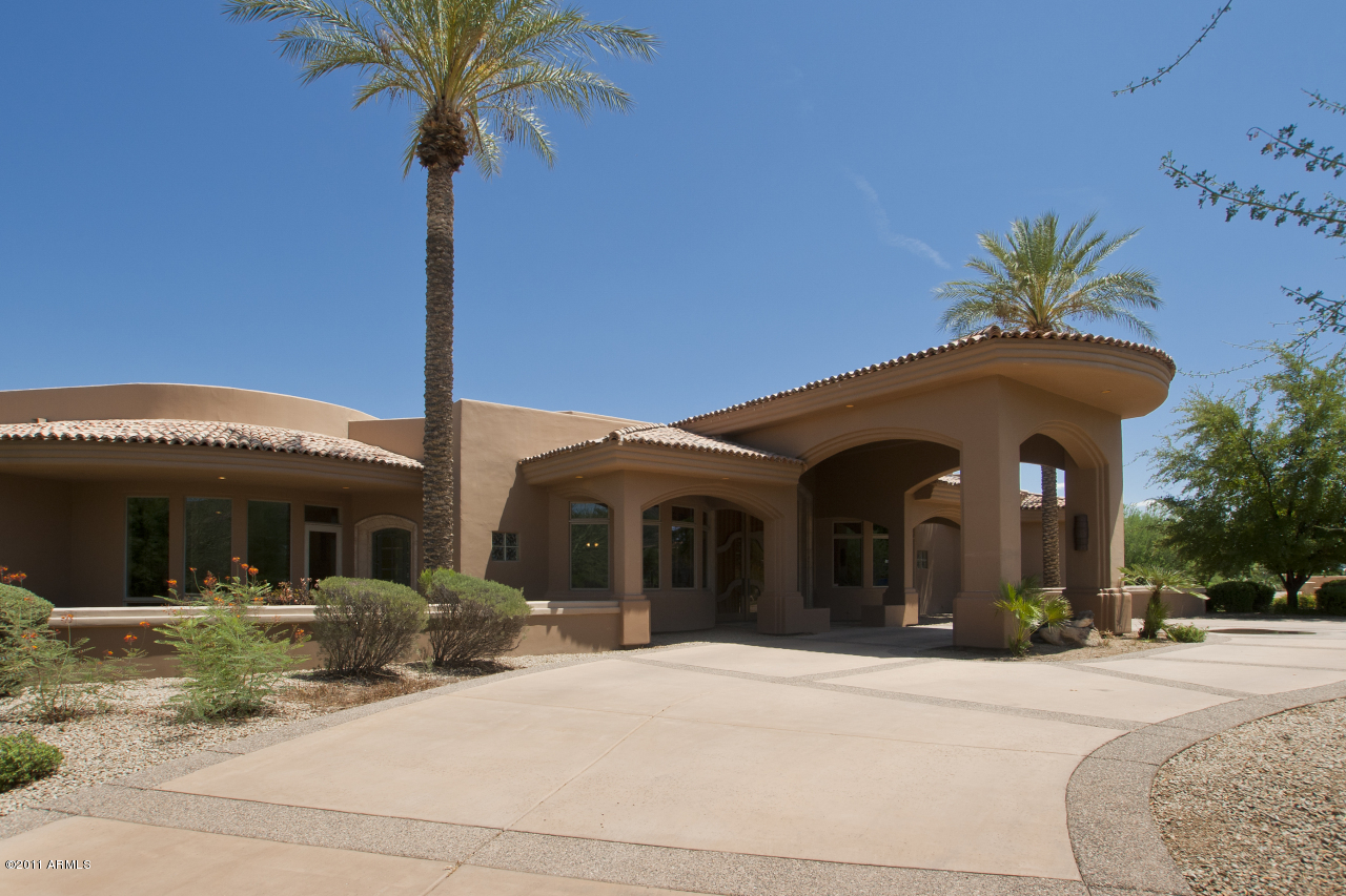 8273 North Coconino Road Paradise Valley, AZ 85253 - Photo 47 of 47 Front of Home