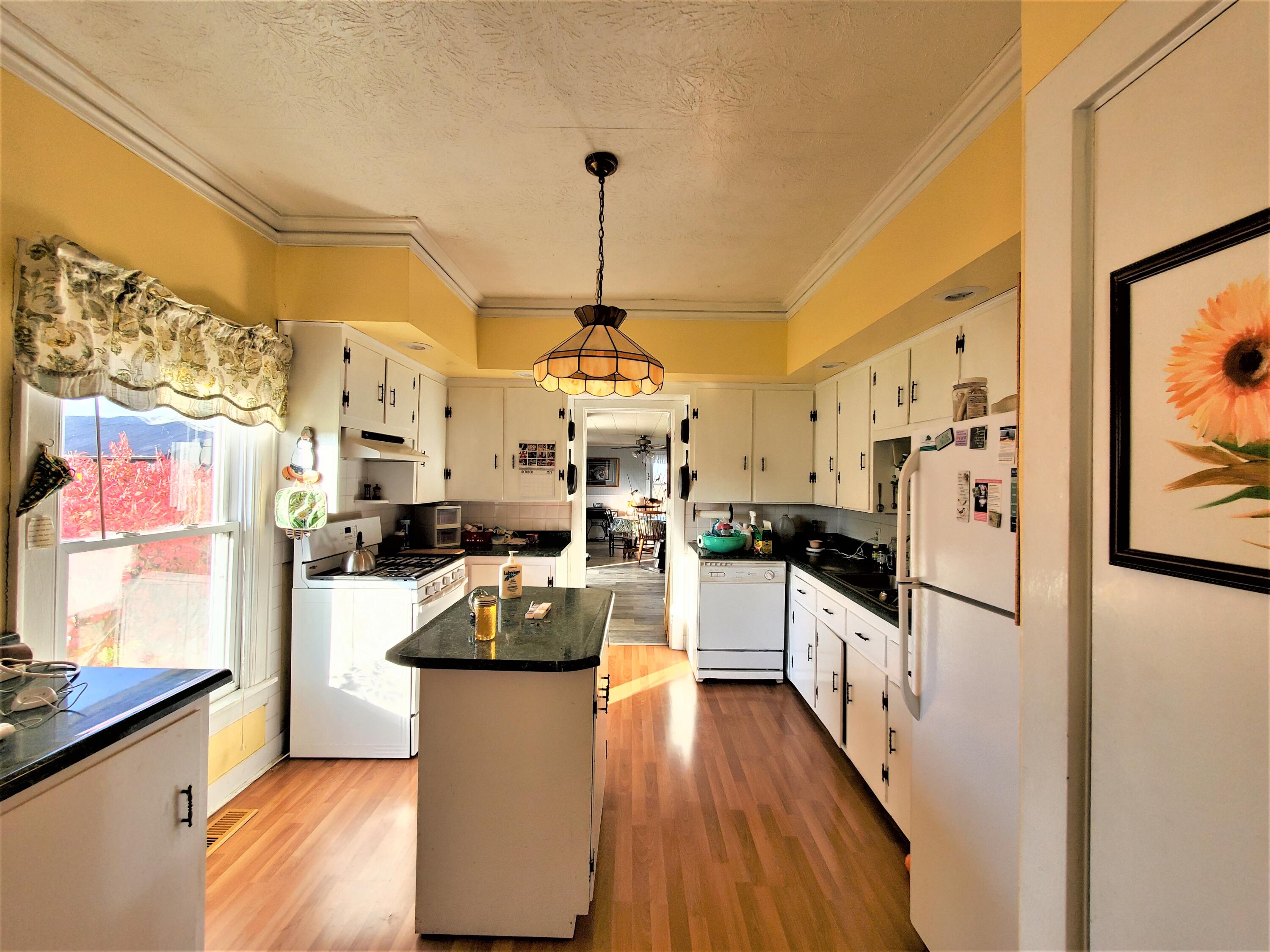 520 Menelaus Road Berea, KY 40403 - Photo 66 of 76 520 Menelaus 38''