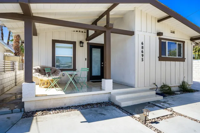 $2,700 | 68695 F Street, Cathedral City, CA 92234