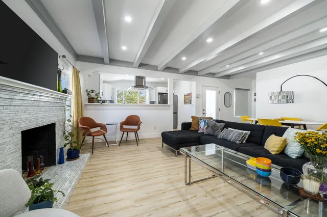 $2,700 | 68695 F Street, Cathedral City, CA 92234