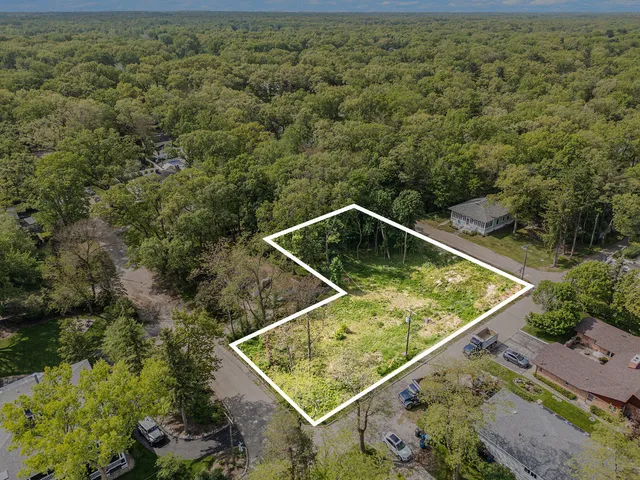 $899,999 | 47102 Cedar Avenue, New Buffalo, MI 49117