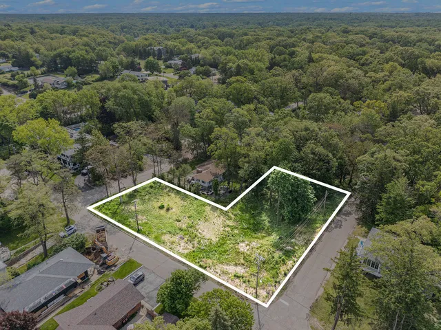 $899,999 | 47102 Cedar Avenue, New Buffalo, MI 49117