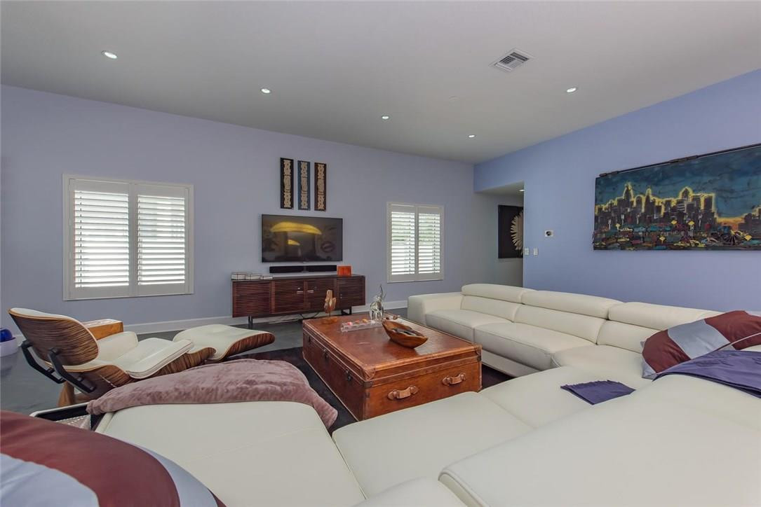 930 Northwest 4th Court Boca Raton, FL 33432 - Photo 11 of 28 Photo 11