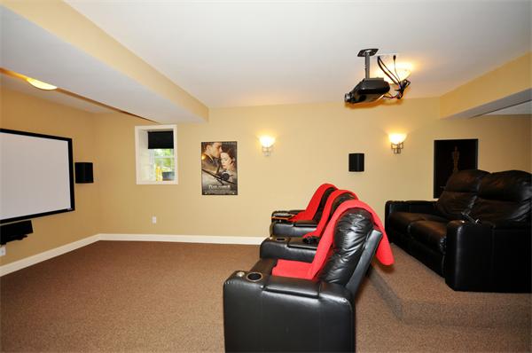 71 Chamberlain Road Westford, MA 01886 - Photo 24 of 30 a living room with furniture