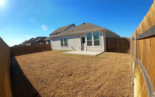 $2,150 | 1801 T H Johnson Drive, Taylor, TX 76574