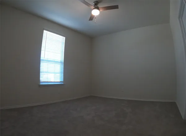 $2,150 | 1801 T H Johnson Drive, Taylor, TX 76574