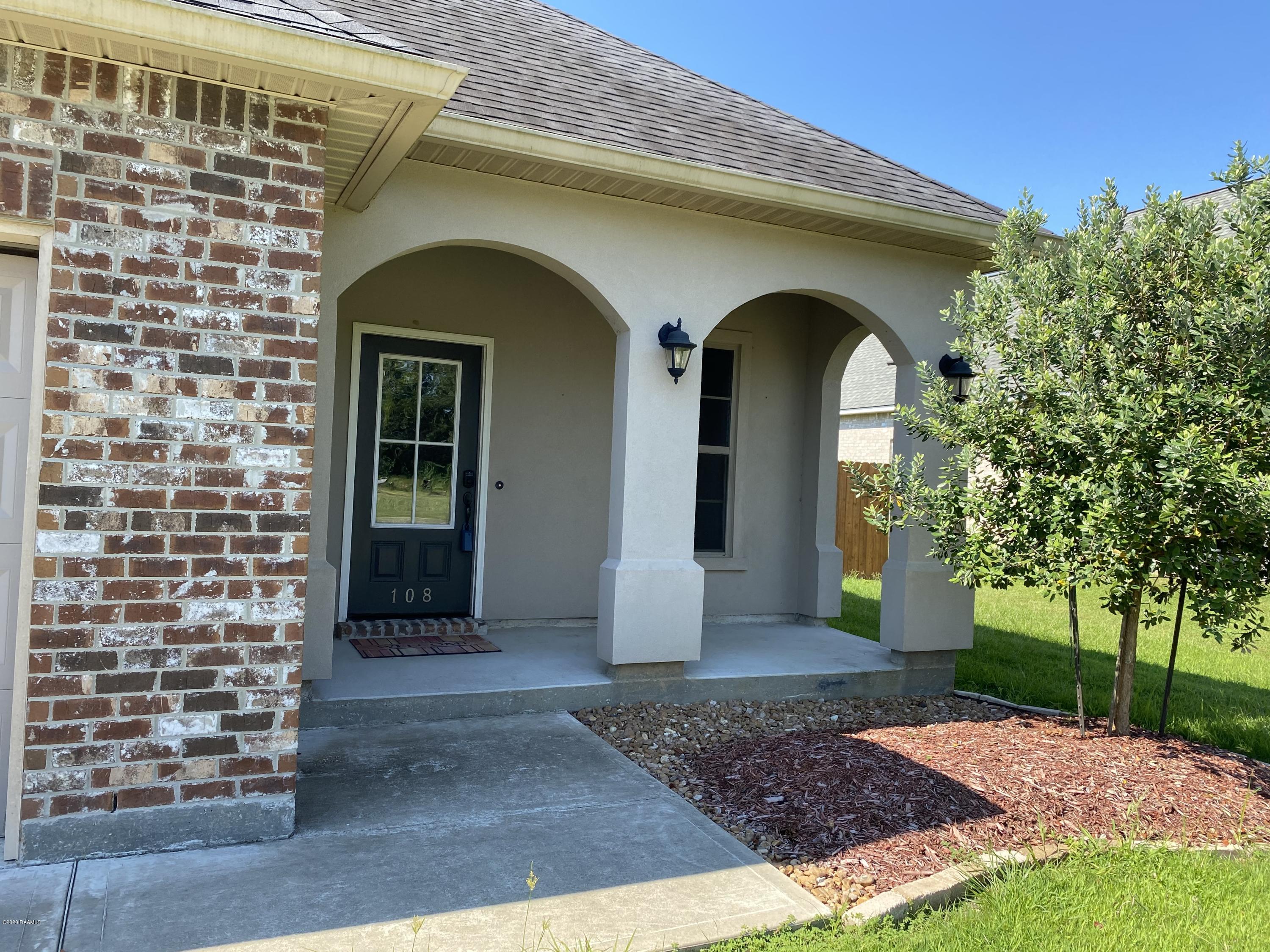 108 Whispering Meadows Road Broussard, LA 70518 - Photo 2 of 12 IMG_4566