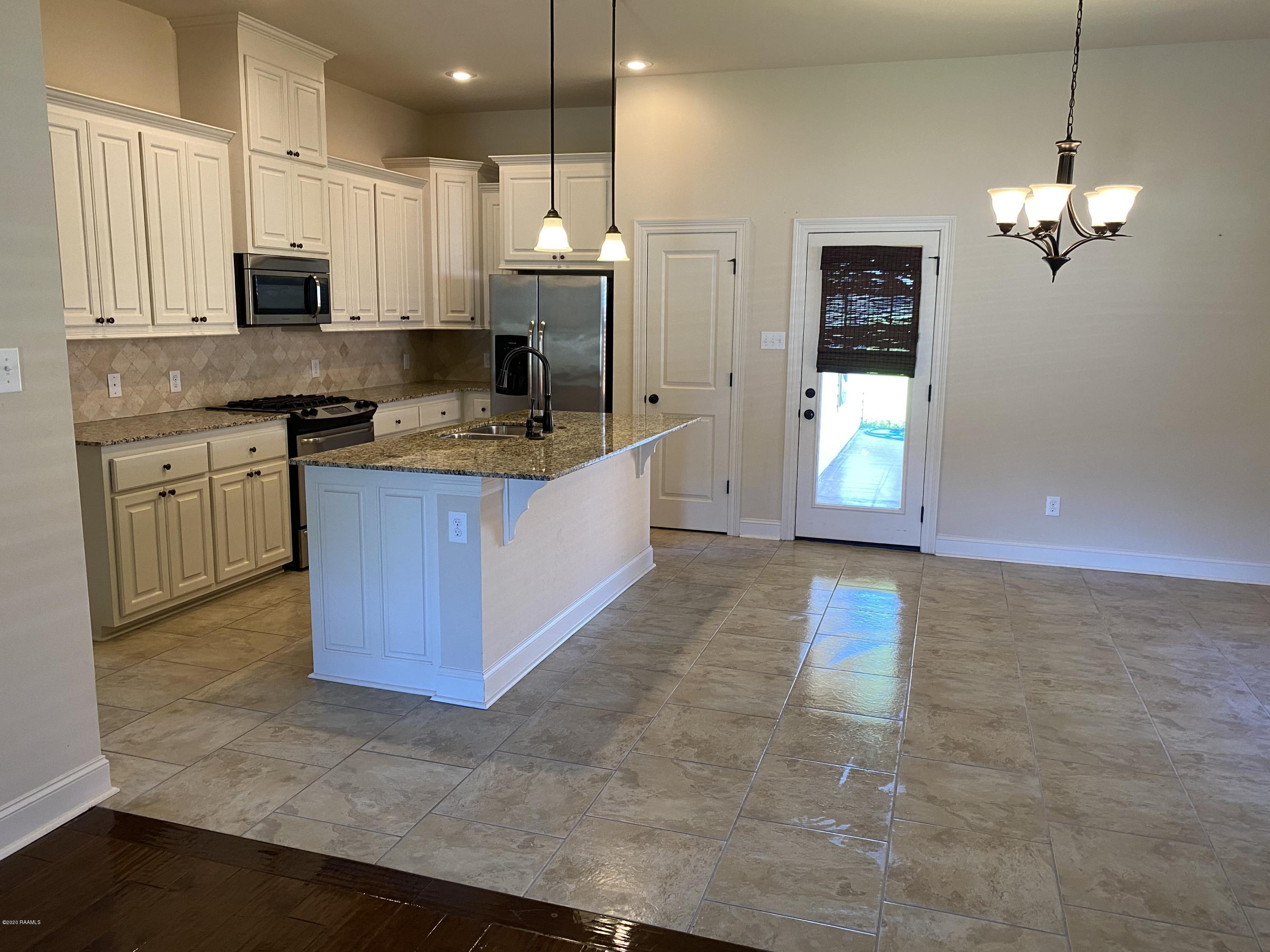 108 Whispering Meadows Road Broussard, LA 70518 - Photo 3 of 12 IMG_4563