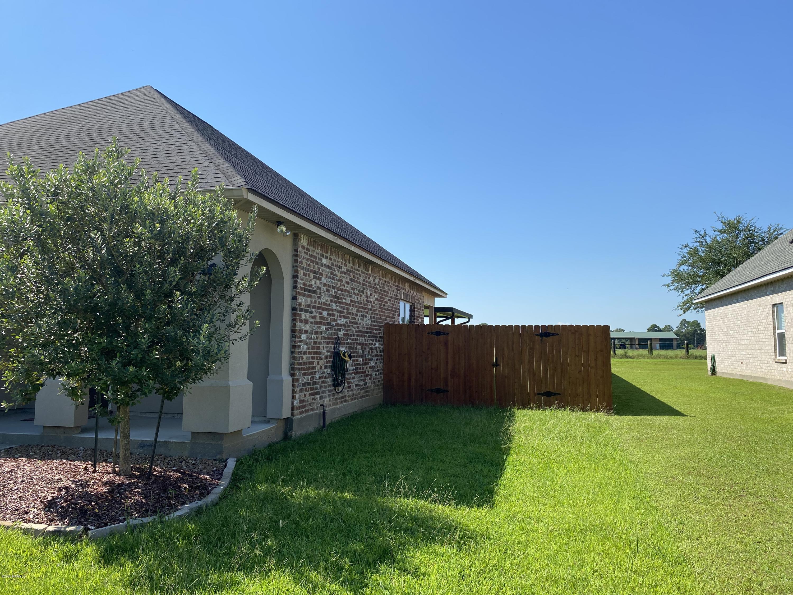 108 Whispering Meadows Road Broussard, LA 70518 - Photo 9 of 12 IMG_4567
