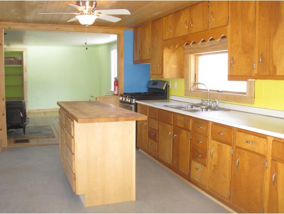 138 Dix Road Hardwick, VT 05843 - Photo 6 of 22