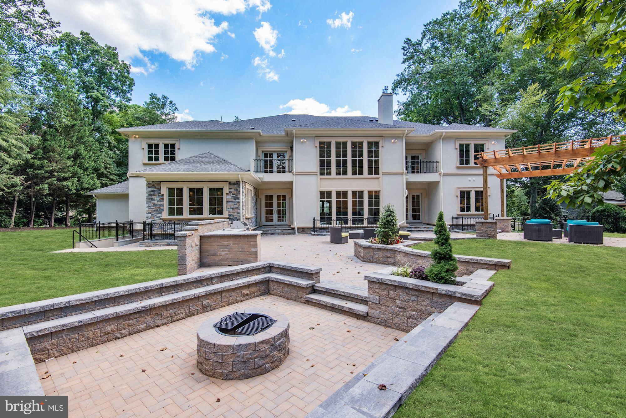 6806 Lupine Lane McLean, VA 22101 - Photo 29 of 30 Exterior (Rear)