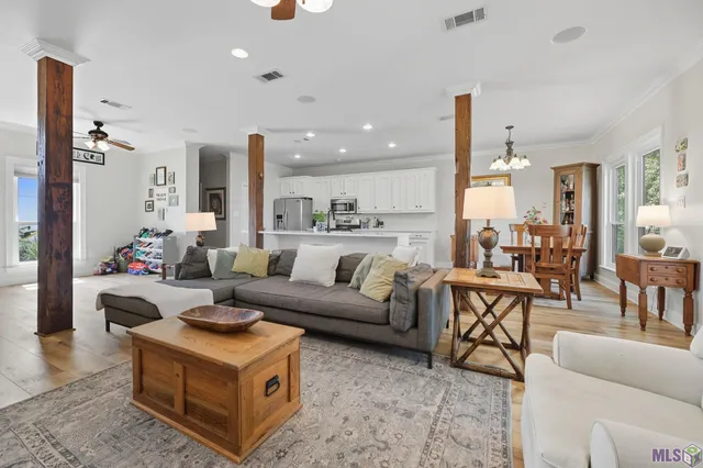 $368,900 | 10681 Hilltree Drive, Baton Rouge, LA 70810