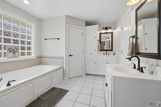 $368,900 | 10681 Hilltree Drive, Baton Rouge, LA 70810