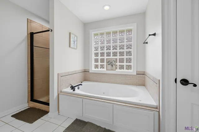 $368,900 | 10681 Hilltree Drive, Baton Rouge, LA 70810