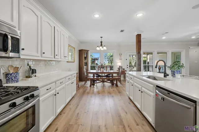 $368,900 | 10681 Hilltree Drive, Baton Rouge, LA 70810