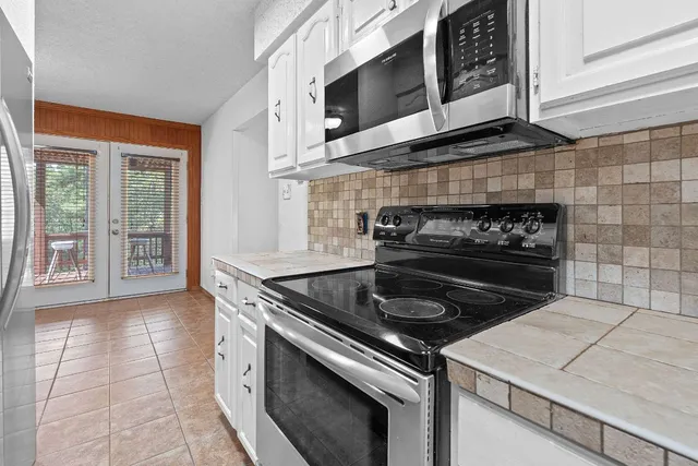 $341,000 | 188 Tahitian Drive, Bastrop, TX 78602