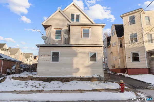 $1,900 | 26-28 Mc Lean Street, Unit 2, Hartford, CT 06114