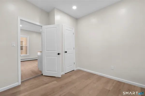 $1,900 | 26-28 Mc Lean Street, Unit 2, Hartford, CT 06114