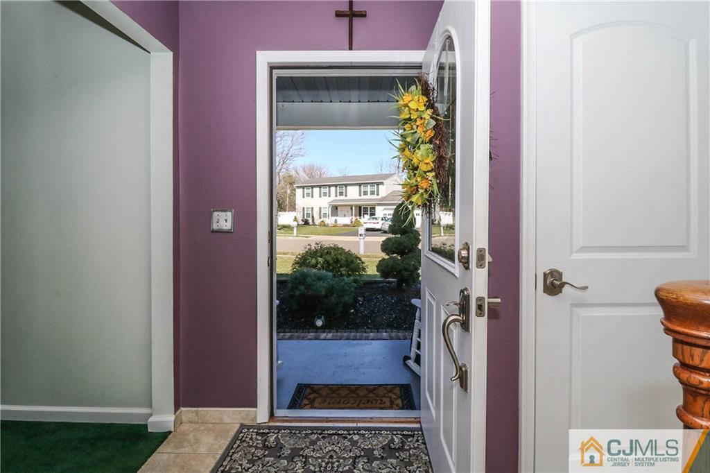 8 Cherry Tree Circle Howell, NJ 07731 - Photo 6 of 25 Gallery Image 6