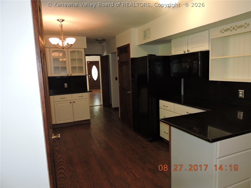 116 Atlas Road South Charleston, WV 25309 - Photo 7 of 22 Gallery Image 7