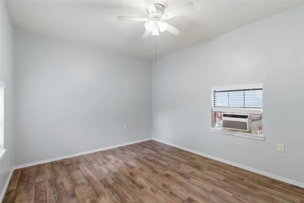 $1,125 | 127 East Walker Street, Denison, TX 75021