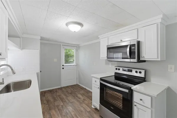 $1,125 | 127 East Walker Street, Denison, TX 75021