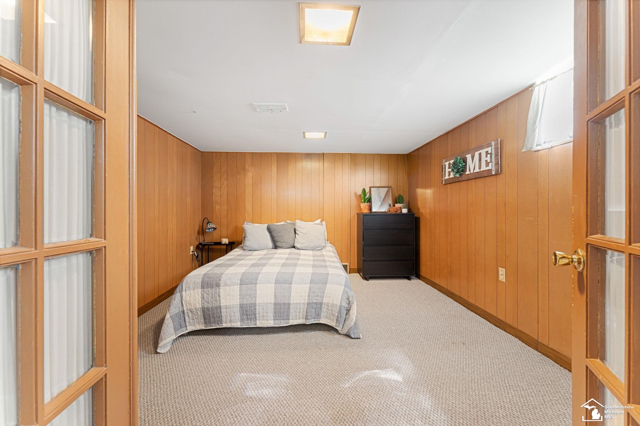 8654 Allen Road Allen Park, MI 48101 - Photo 24 of 28 50105387-23.JPG