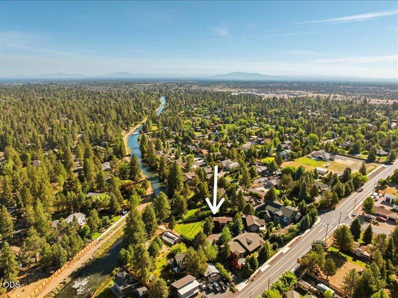 61170 Ferguson Road Bend, OR 97702 - Photo 3 of 55