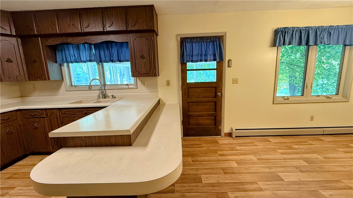 2303 Thunderbird Drive Decatur, IL 62526 - Photo 5 of 38 KITCHEN