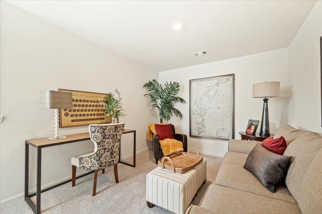 2526 Riverside Court Northeast Conyers, GA 30013 - Photo 11 of 22 a living room with furniture