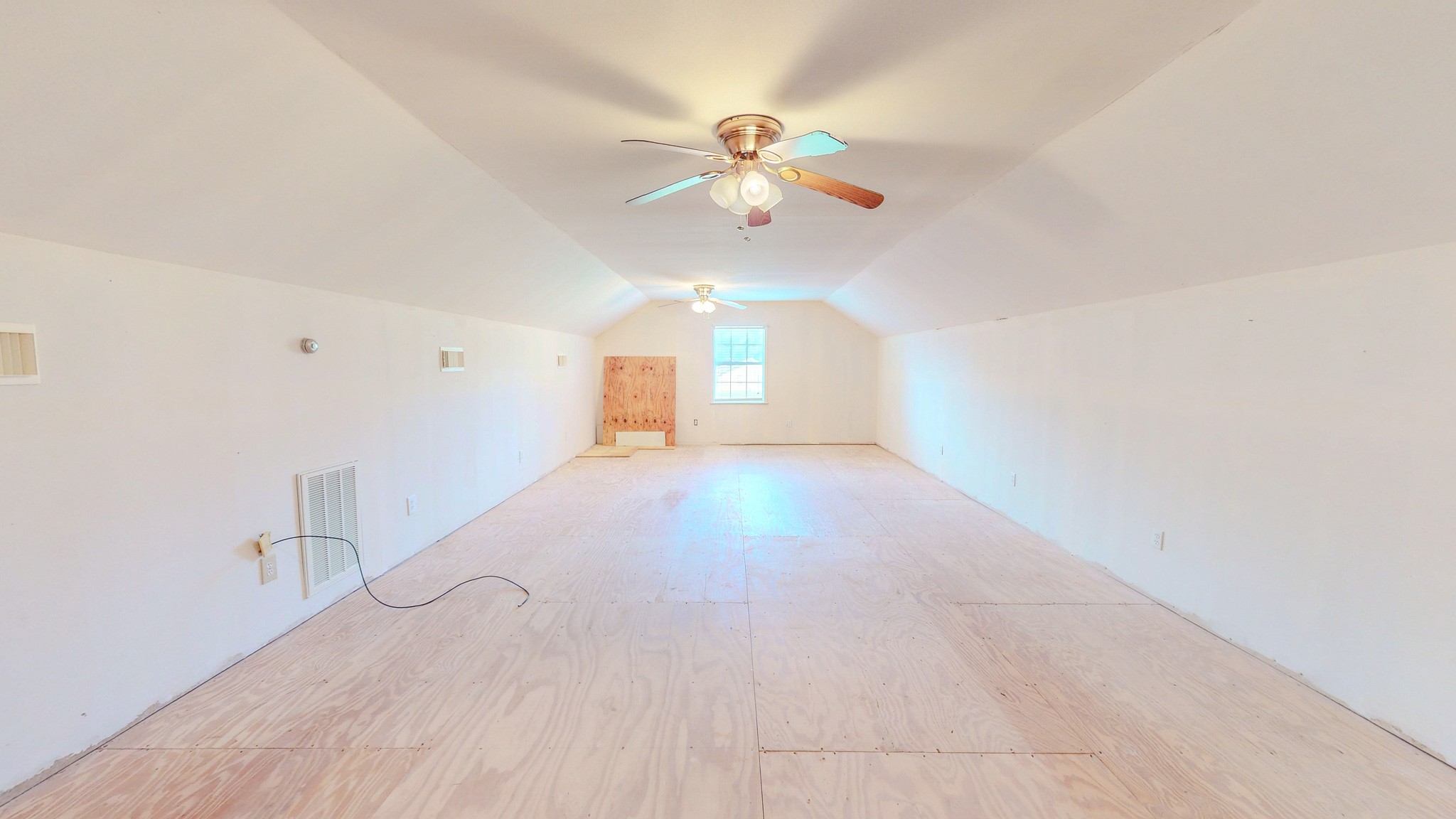4770 County Road 31 Angleton, TX 77515 - Photo 29 of 44 Unfinished upstairs for your creative touches