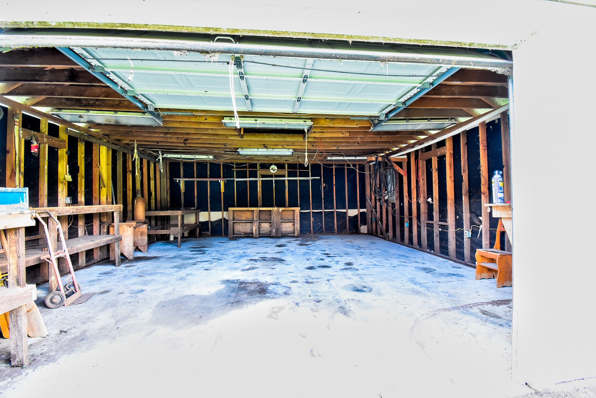 4770 County Road 31 Angleton, TX 77515 - Photo 39 of 44 Interior of shop