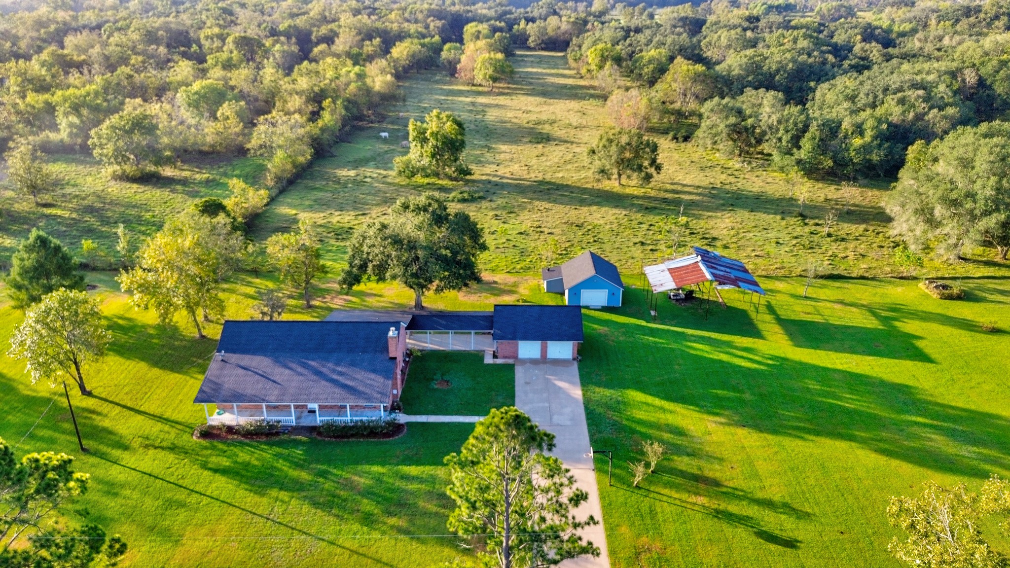 4770 County Road 31 Angleton, TX 77515 - Photo 4 of 44