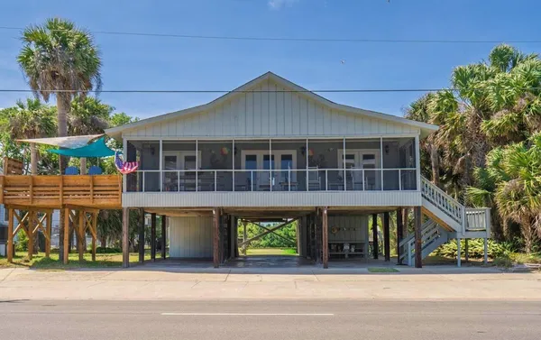 $864,900 | 111 Palmetto Boulevard, Edisto Beach, SC 29438