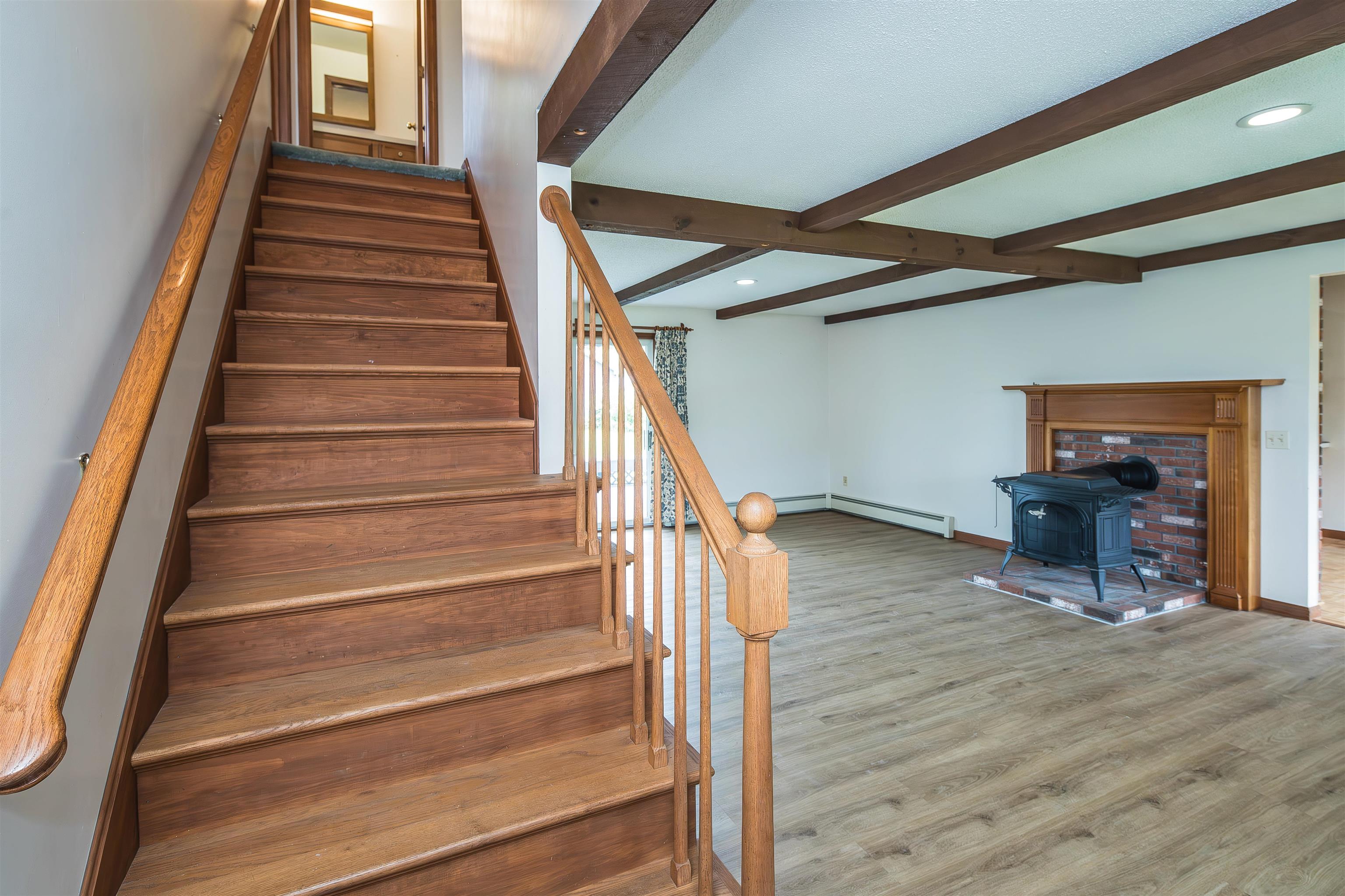 2086 Walker Mountain Road Clarendon, VT 05777 - Photo 28 of 38
