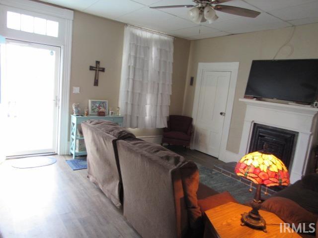 409 East 2nd Street Mount Vernon, IN 47620 - Photo 4 of 36