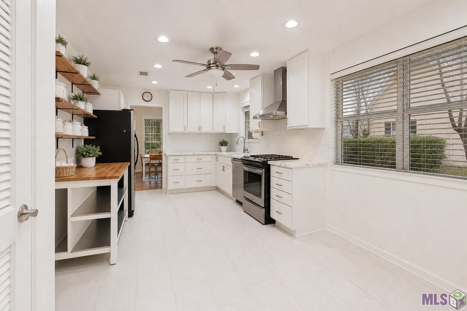 991 Colonial Drive Baton Rouge, LA 70806 - Photo 4 of 35
