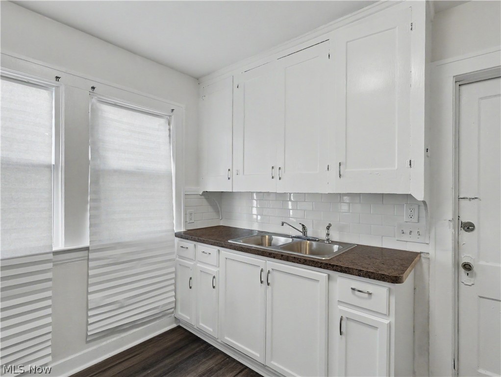 1367 Clearaire Road Cleveland, OH 44110 - Photo 10 of 25