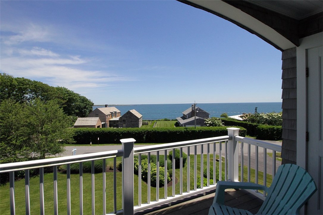 426 Tuckerman Avenue Middletown, RI 02842 - Photo 20 of 32 Master balcony