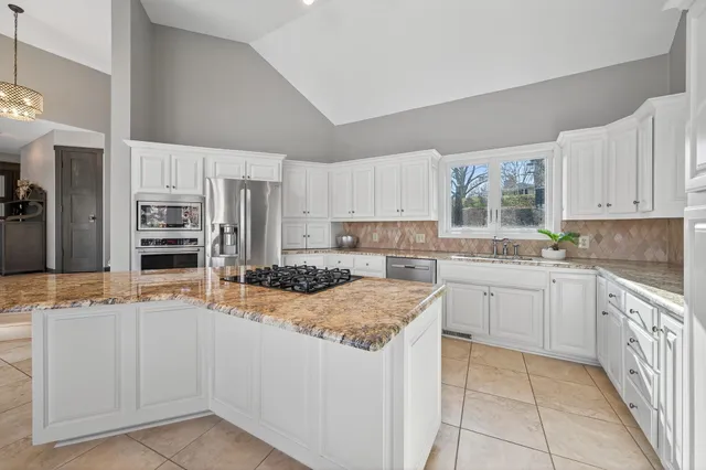 $790,000 | 7033 Jocelyn Lane North, Grant, MN 55082