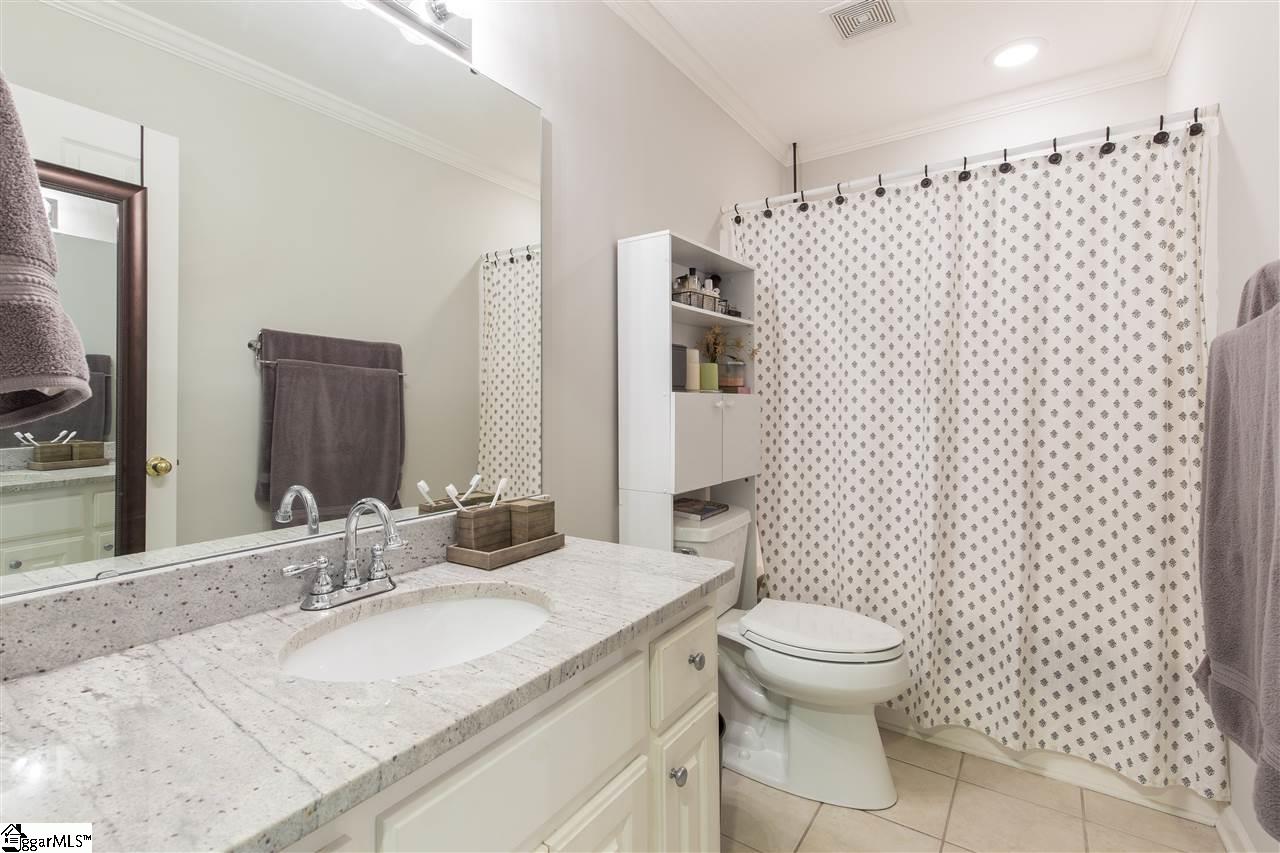 328 Grove Road Greenville, SC 29605 - Photo 9 of 17